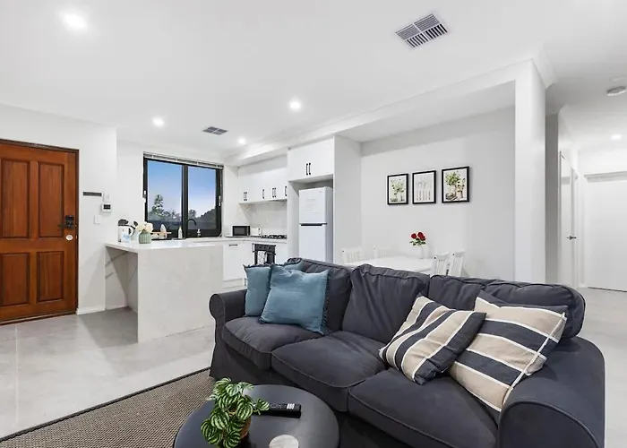 Holiday home Corporate Entire House 2walk To Curtin *